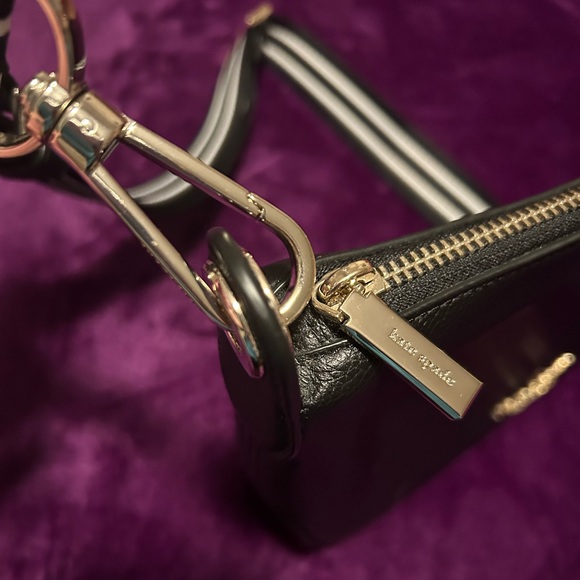 KATE SPADE Like NEW Rosie Medium Crossbody - Picture 4 of 10